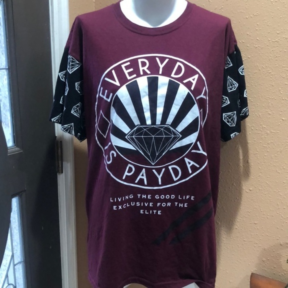 Fresh laundry men’s everyday is payday tee